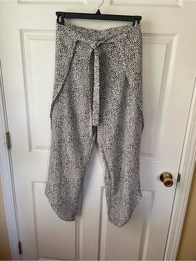J Valdi Pants S Black White Animal Print Draped Wide Leg Tie Waist